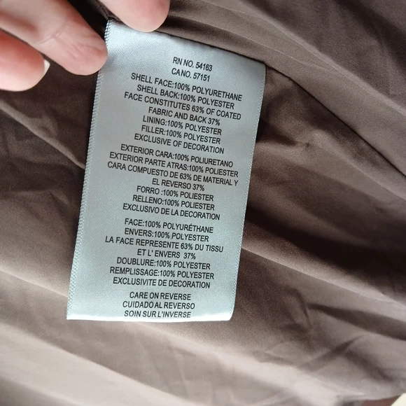 Levi's Chocolate Brown Puffer Vest With Belt Womens Size Small NWOT - Picture 8 of 15